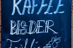 Wir trinken Kaffee bis der Frühling kommt