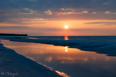 Sonnenaufgang am Strand von Dueodde auf Bornholm (Dänemark)