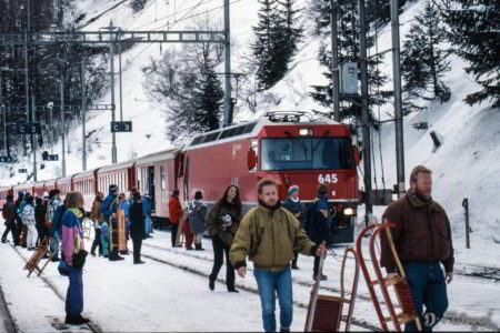 Ge 4/4 III "Tujetsch" im Bahnhof Bergün
